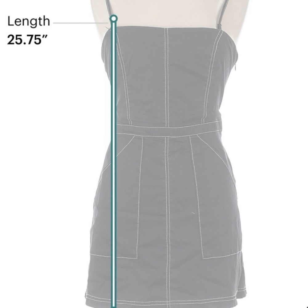 Elegant Black Strappy Dress - Picture 5 of 9